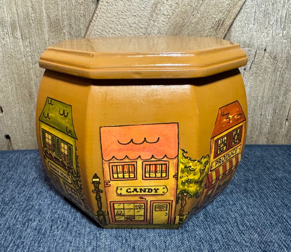 1970s Vtg Octagon Wooden Box W/Hand Painted Small Town Scene Set To Make Purse